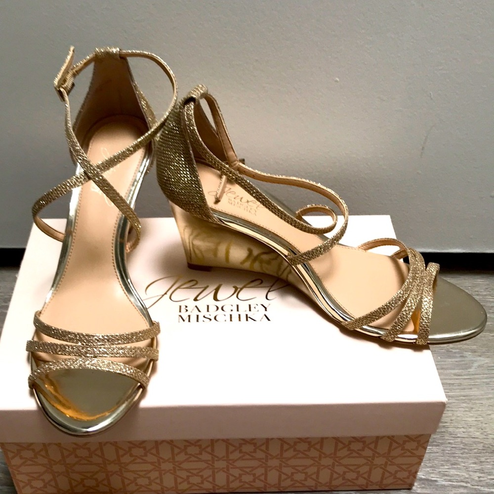 Shoes - Picture 1 of 3